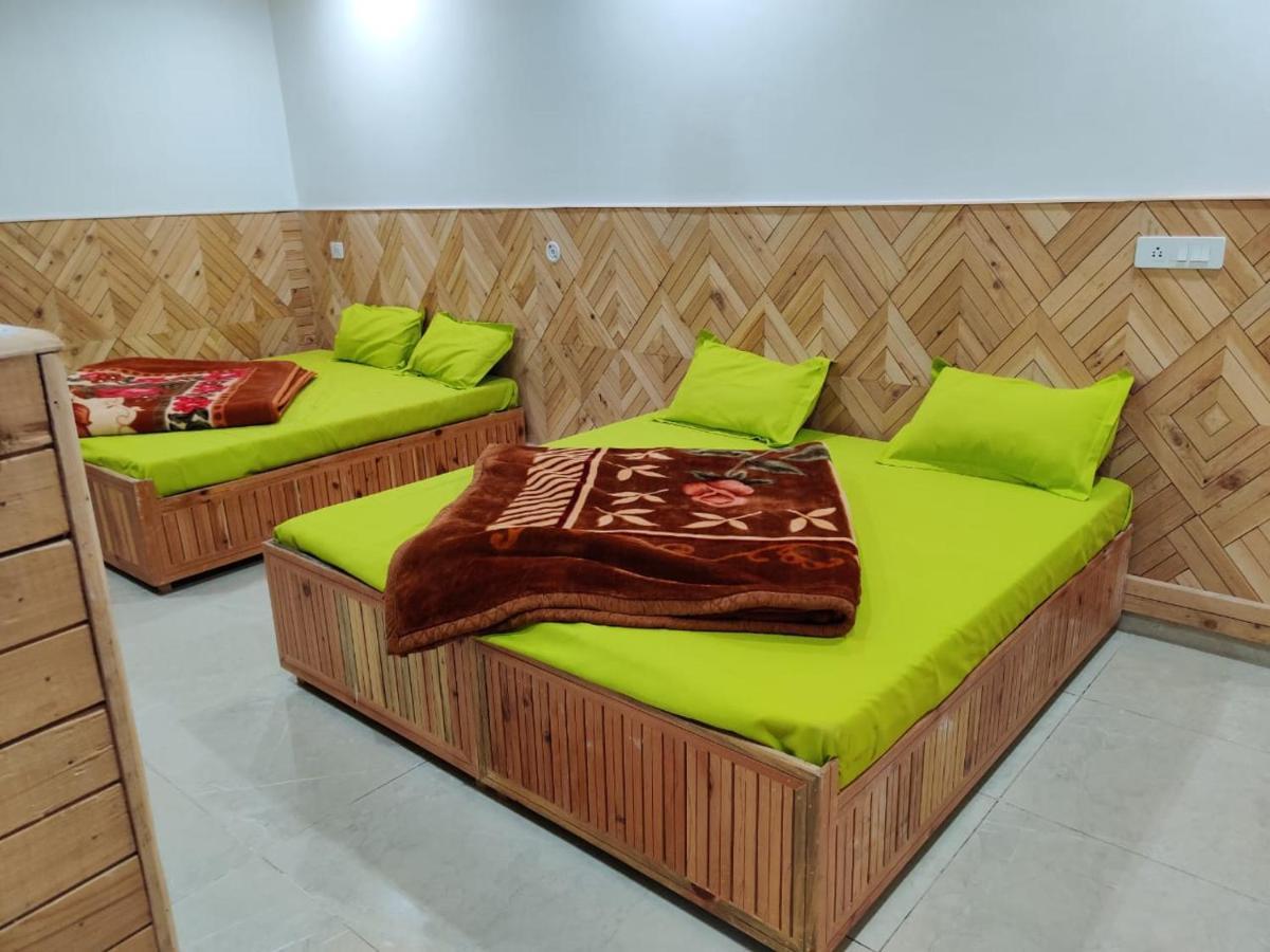 Free Culture, Chalal Panzió Kasol Kültér fotó