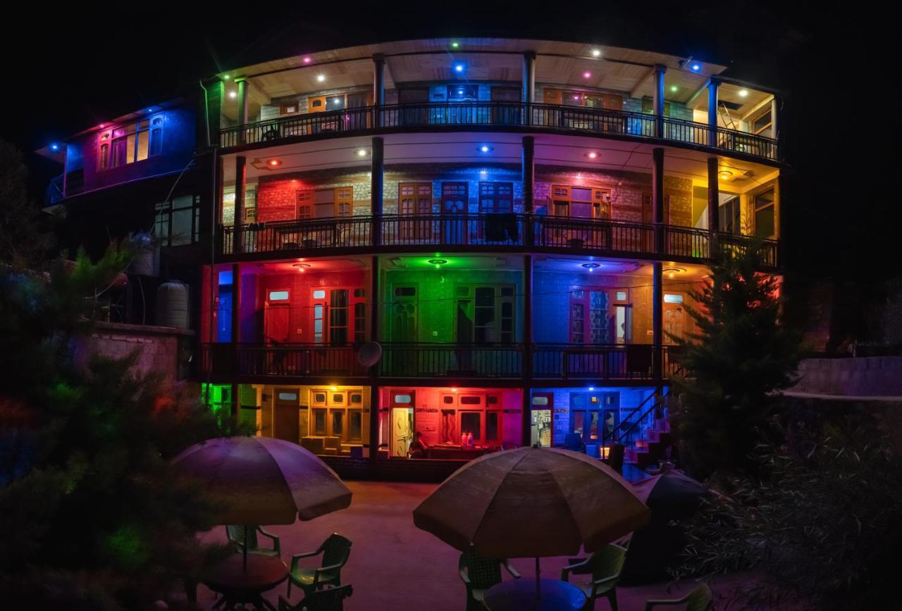 Free Culture, Chalal Panzió Kasol Kültér fotó