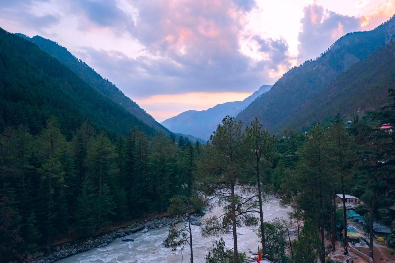 Free Culture, Chalal Panzió Kasol Kültér fotó