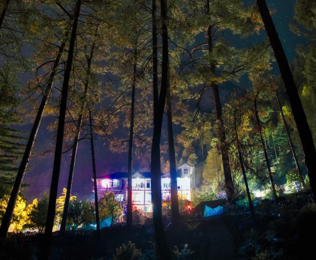 Free Culture, Chalal Panzió Kasol Kültér fotó